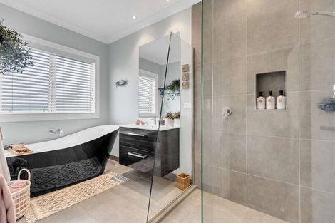 Photo of property in 57 Jarrett Terrace, Leamington, Cambridge, 3432