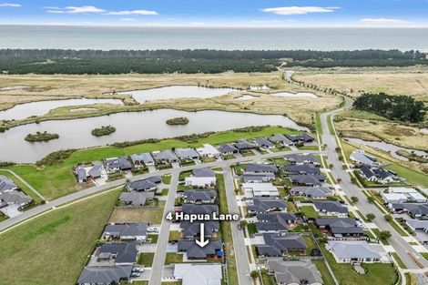 Photo of property in 4 Hapua Lane, Pegasus, 7612