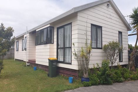 Photo of property in 20 Harbour Crest Drive, Waiuku, 2123