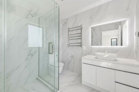 Photo of property in 6 Ballyliffin Drive, Flat Bush, Auckland, 2019