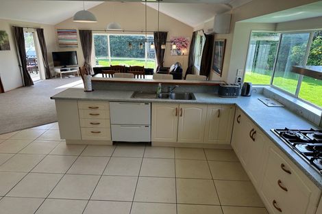 Photo of property in 38 Henson Road, Whitford, Howick, 2571