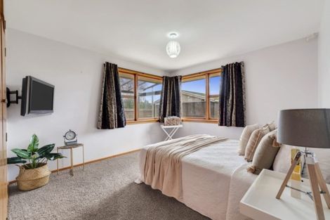 Photo of property in 333 Woodham Road, Wainoni, Christchurch, 8061