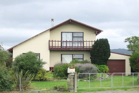 Photo of property in 59 Bluegum Road, Paraparaumu Beach, Paraparaumu, 5032