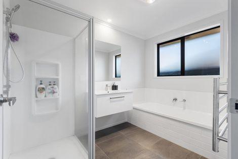 Photo of property in 49 Te Ranga Memorial Drive, Pyes Pa, Tauranga, 3112