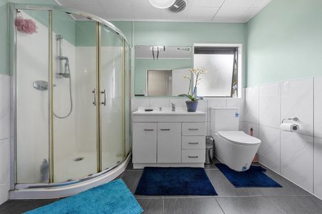 Photo of property in 1/34 Rosemead Place, Randwick Park, Auckland, 2105