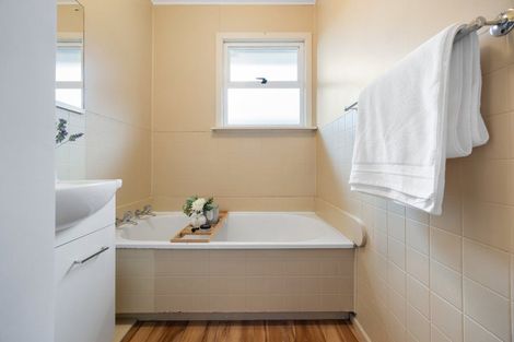 Photo of property in 19 Beech Crescent, Hillcrest, Hamilton, 3216