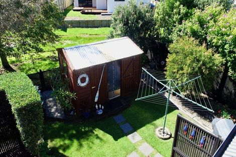 Photo of property in 16 Protea Crescent, Whitianga, 3510