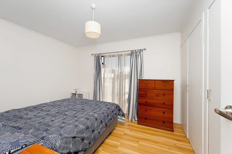 Photo of property in 1/19 Pine Avenue, Henderson, Auckland, 0612