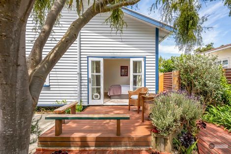 Photo of property in 381 Jackson Street, Petone, Lower Hutt, 5012