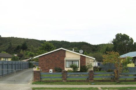 Photo of property in 80 Norana Road, Timberlea, Upper Hutt, 5018