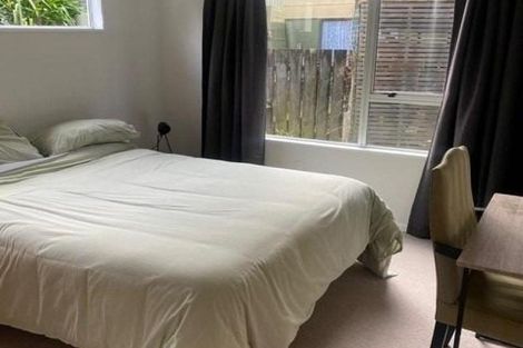 Photo of property in 14 Shaldon Crescent, Blagdon, New Plymouth, 4310