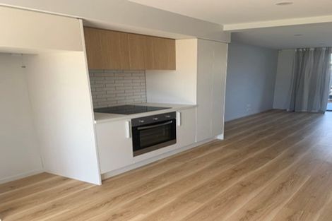 Photo of property in 2/12 New Brighton Road, Shirley, Christchurch, 8061