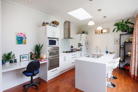 Photo of property in 21 Signal Street, Marton, 4710