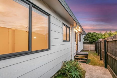 Photo of property in 2/56 Jellicoe Road, Manurewa, Auckland, 2102