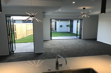 Photo of property in 25 Kotiate Street, Papamoa Beach, Papamoa, 3118