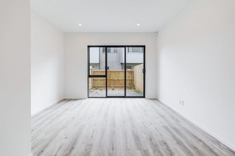 Photo of property in 5 Tokarewa Close, Mount Wellington, Auckland, 1062