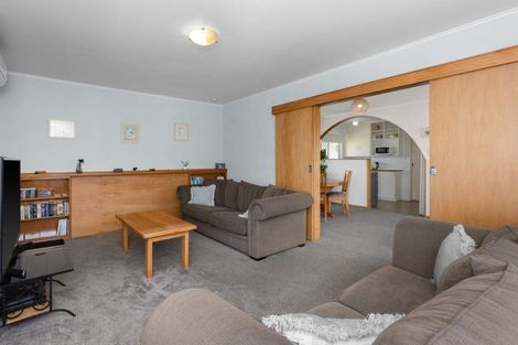 Photo of property in 47 Henley Crescent, Pirimai, Napier, 4112