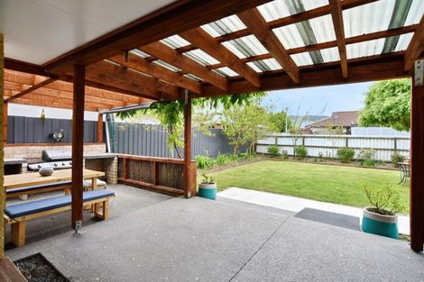 Photo of property in 127 High Street, Oxford, 7430