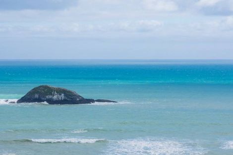 Photo of property in 50 Waitea Road, Muriwai, 0881