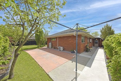 Photo of property in 25 Chesterfield Mews, Russley, Christchurch, 8042