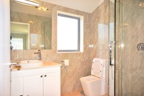 Photo of property in 39d Point View Drive, East Tamaki Heights, Auckland, 2016