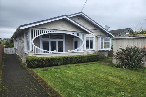 Photo of property in 14 Ngaio Street, Strandon, New Plymouth, 4312