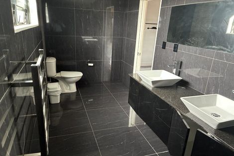 Photo of property in 4 The Enclave, Totara Heights, Auckland, 2105