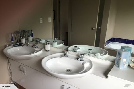 Photo of property in 2a Earl Street, Hillsborough, Christchurch, 8022