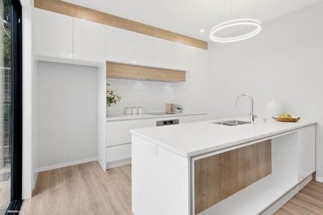 Photo of property in 37d Eastview Road, Glen Innes, Auckland, 1072