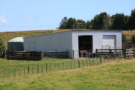 Photo of property in 563 Mangorei Road, Mangorei, New Plymouth, 4371