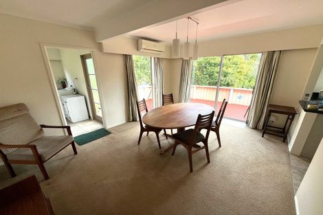 Photo of property in 6 Nea Place, Hillcrest, Auckland, 0627