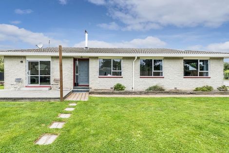 Photo of property in 4 Adelaide Street, Kirwee, Darfield, 7571