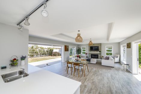 Photo of property in 4 Doncaster Court, Awapuni, Palmerston North, 4412