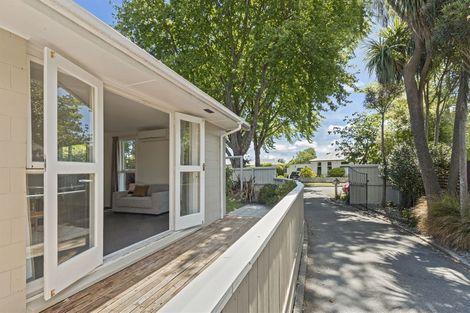 Photo of property in 19 Egmont Place, Bishopdale, Christchurch, 8051
