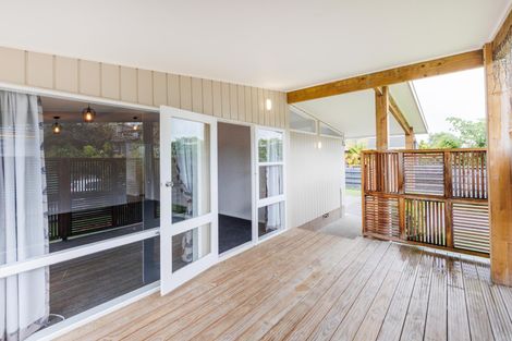 Photo of property in 17 Wikiriwhi Crescent, Awapuni, Palmerston North, 4412