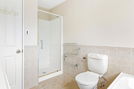 Photo of property in 10 Maypark Crescent, Flat Bush, Auckland, 2016