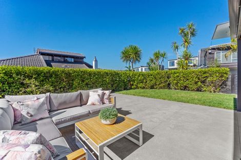 Photo of property in 1/14 Marama Street, Castor Bay, Auckland, 0620
