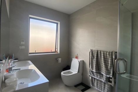 Photo of property in 12 Mamuku Drive, Massey, Auckland, 0614