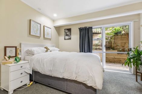 Photo of property in 91 Wood Bay Road, Titirangi, Auckland, 0604