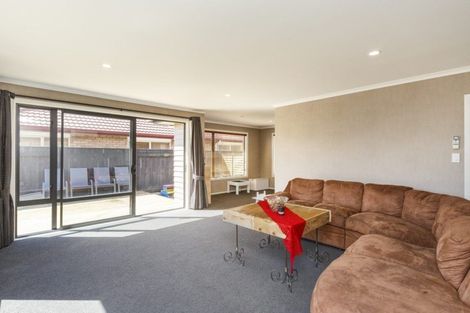 Photo of property in 5 Angelina Way, Kelvin Grove, Palmerston North, 4414