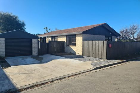Photo of property in 128a Inwoods Close, Parklands, Christchurch, 8083