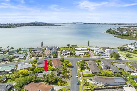 Photo of property in 3 Fielding Crescent, Farm Cove, Auckland, 2012