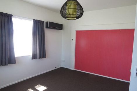 Photo of property in 1 Sedcole Street, Pahiatua, 4910
