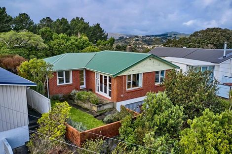 Photo of property in 5 Tirowhanga Road, Paremata, Porirua, 5024