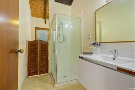 Photo of property in 20 Braemar Road, Castor Bay, Auckland, 0620