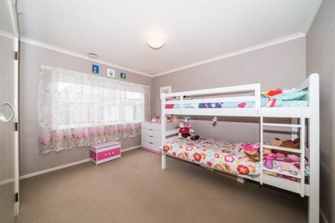 Photo of property in 10 Hartley Place, Awapuni, Palmerston North, 4412