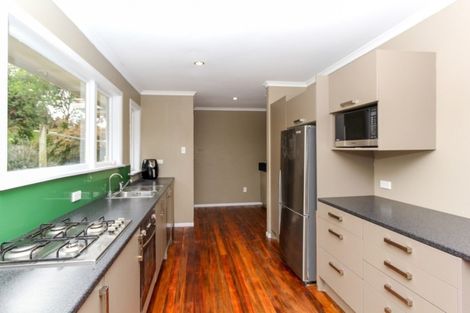 Photo of property in 32 Clawton Street, Westown, New Plymouth, 4310