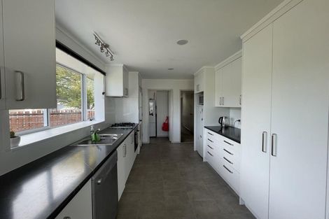 Photo of property in 32 Elmwood Crescent, Pukete, Hamilton, 3200