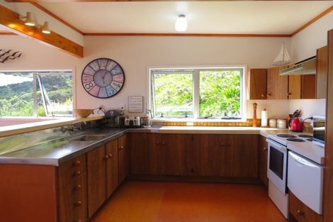 Photo of property in 82 Kowhai Drive, Te Kouma, Coromandel, 3581