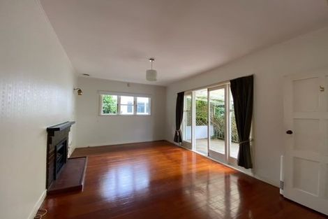 Photo of property in 72 Gribblehirst Road, Sandringham, Auckland, 1025